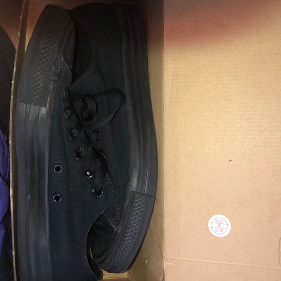 converse - Picture 1 of 3